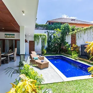 villa-masbro.hotelsseminyak.net/